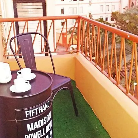 Diseno, Calidad, Tranquilidad, Y Muy Centrico Apartment *